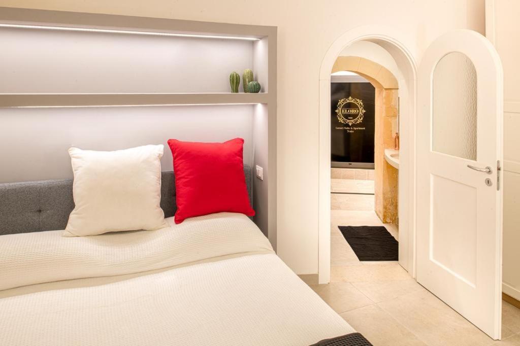 Esperia Luxury Suite & Apartment Noto Ngoại thất bức ảnh